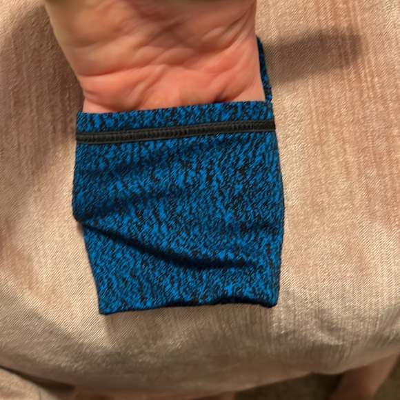 Lululemon pullover - Picture 3 of 5